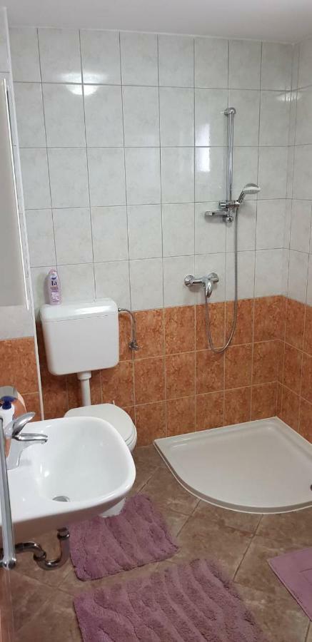 Ferienwohnung Slatina 13/1 Vir Exterior foto